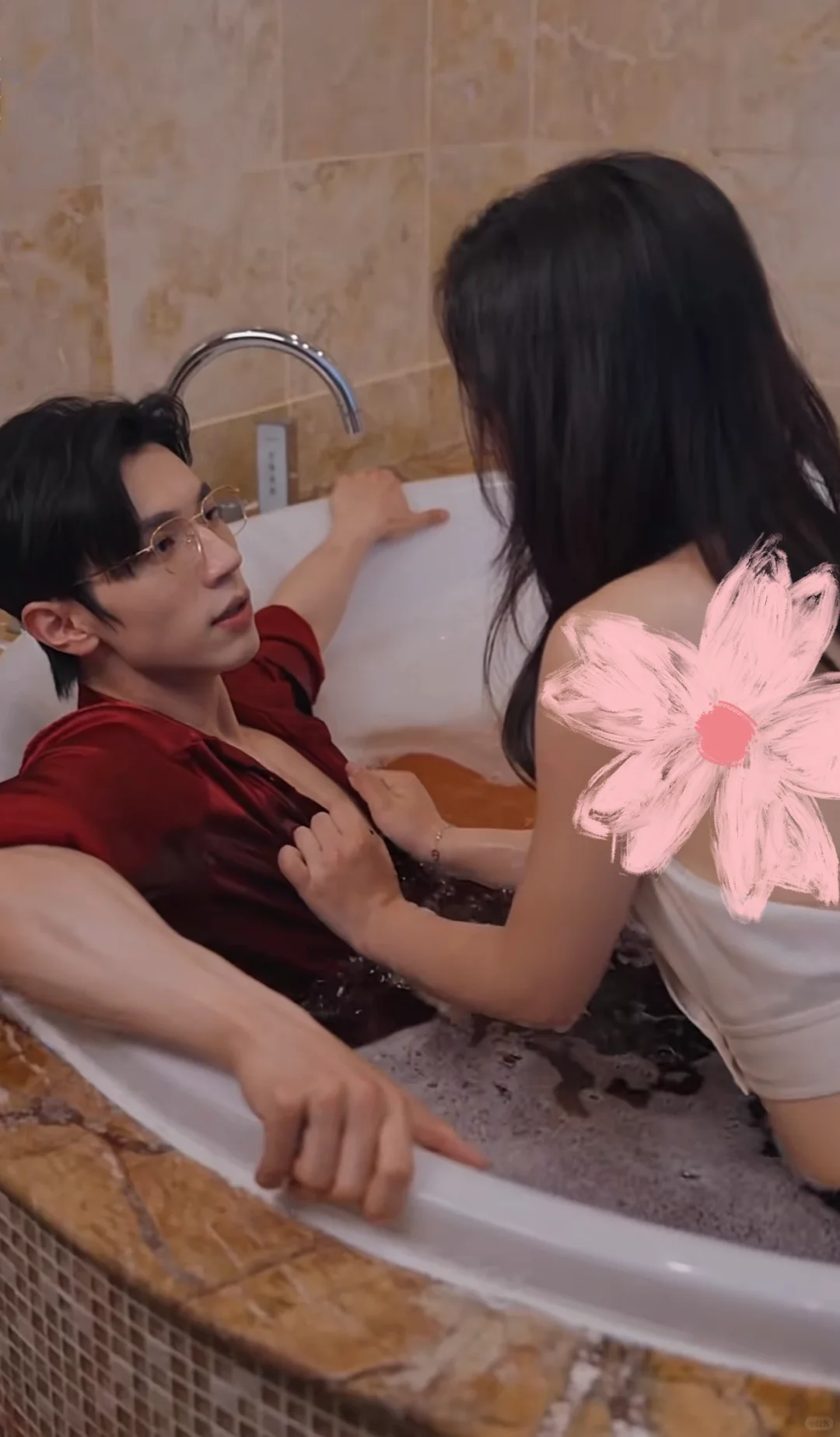 男女主同框就是啃啃啃💋赵冠宇夺妻赛道