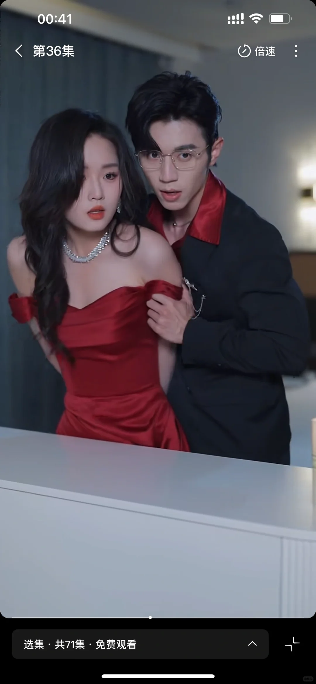 男女主同框就是啃啃啃💋赵冠宇夺妻赛道