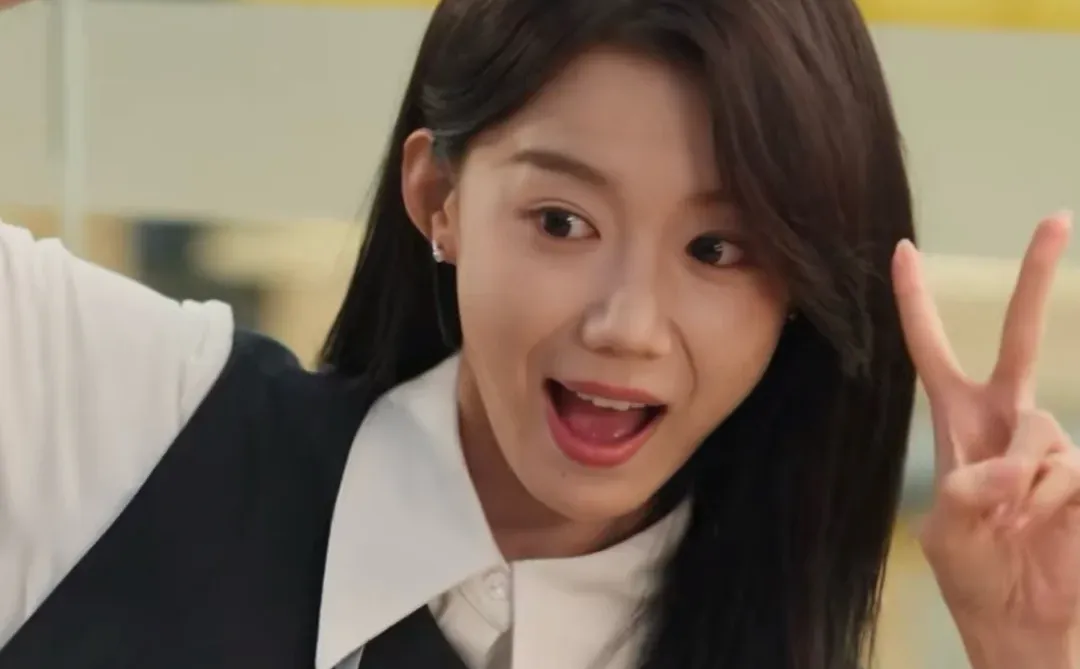 《朝阳似我》不浮夸的职场剧 4.9/5