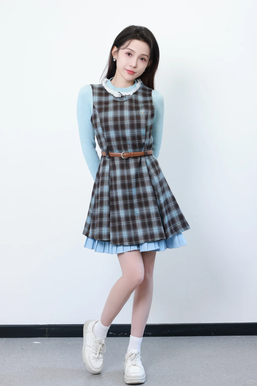 01演员在线等通告