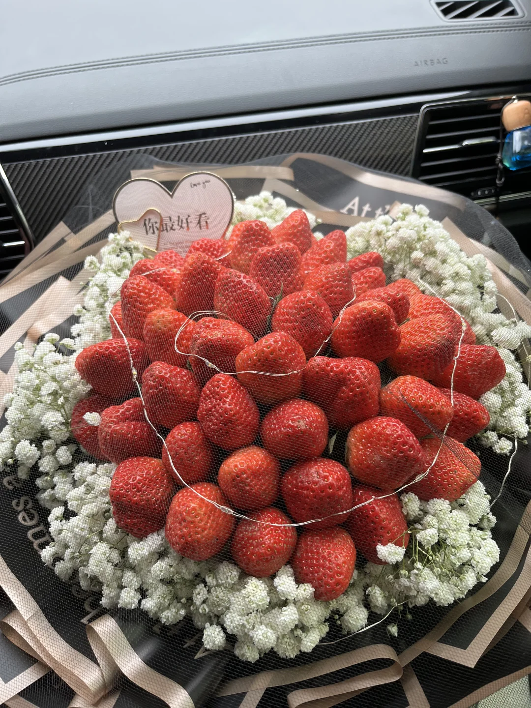 这一把草莓真的很难不爱！圣诞送礼封神！