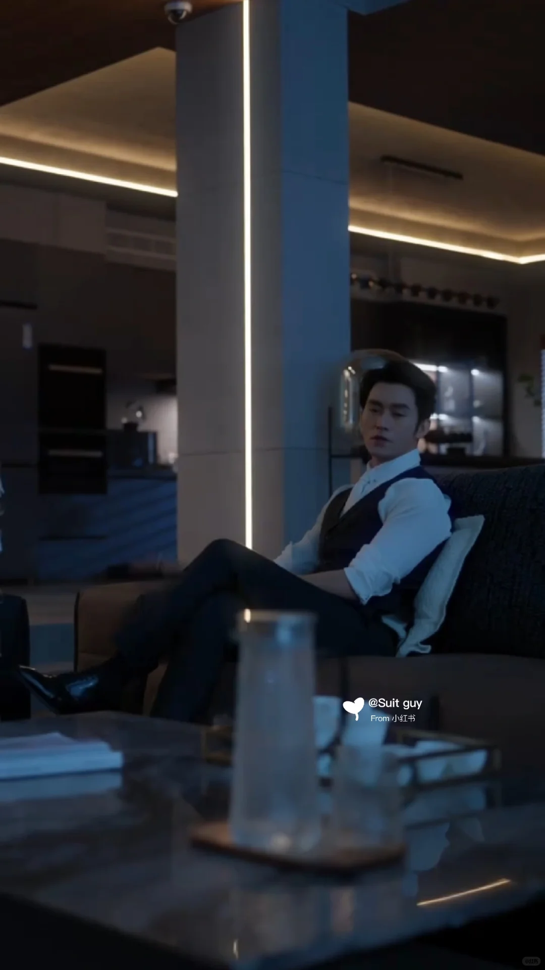 我铁哥这正装皮鞋一穿 短国头号霸总稳了