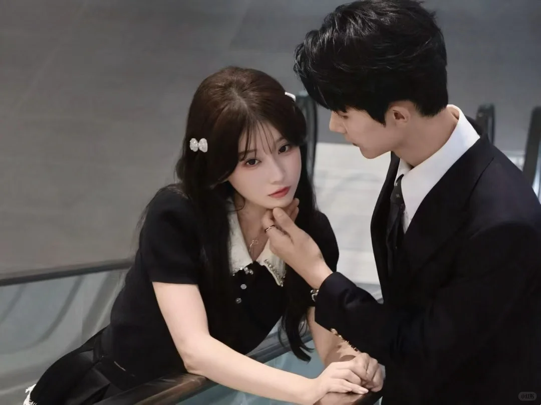 真的好喜欢‼️小白兔与大灰狼😍