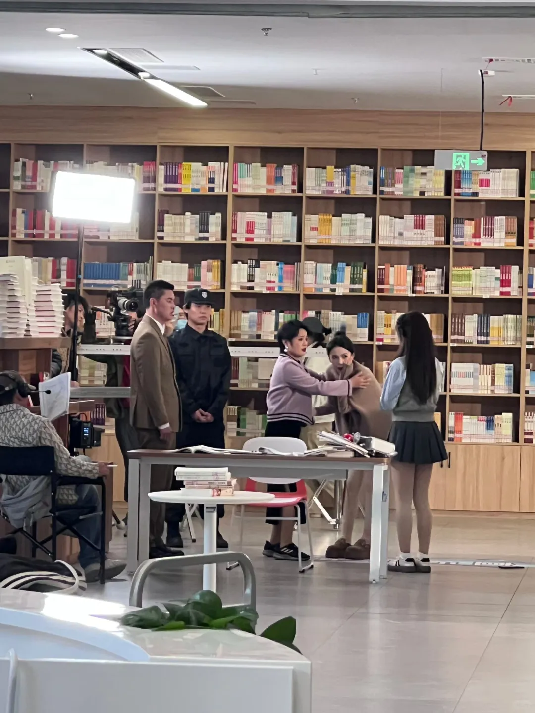 重生之我在重庆城市科技学院霸道总裁爱上我