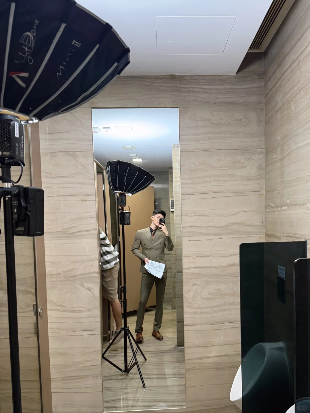 已经拍了16小时的短剧了，崩溃了