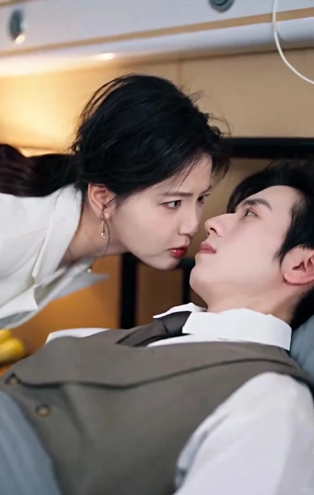 笑不活了！冷面总裁他天天听我“内心演戏”