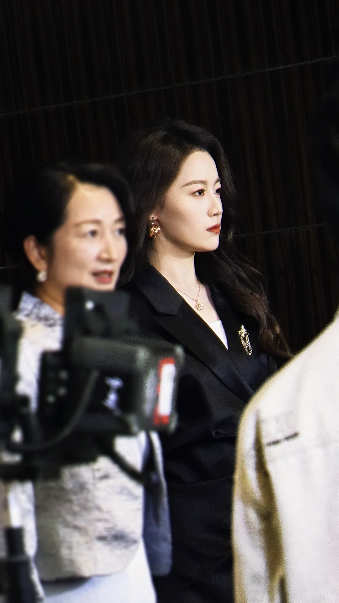 在黎明来临之前说爱吧