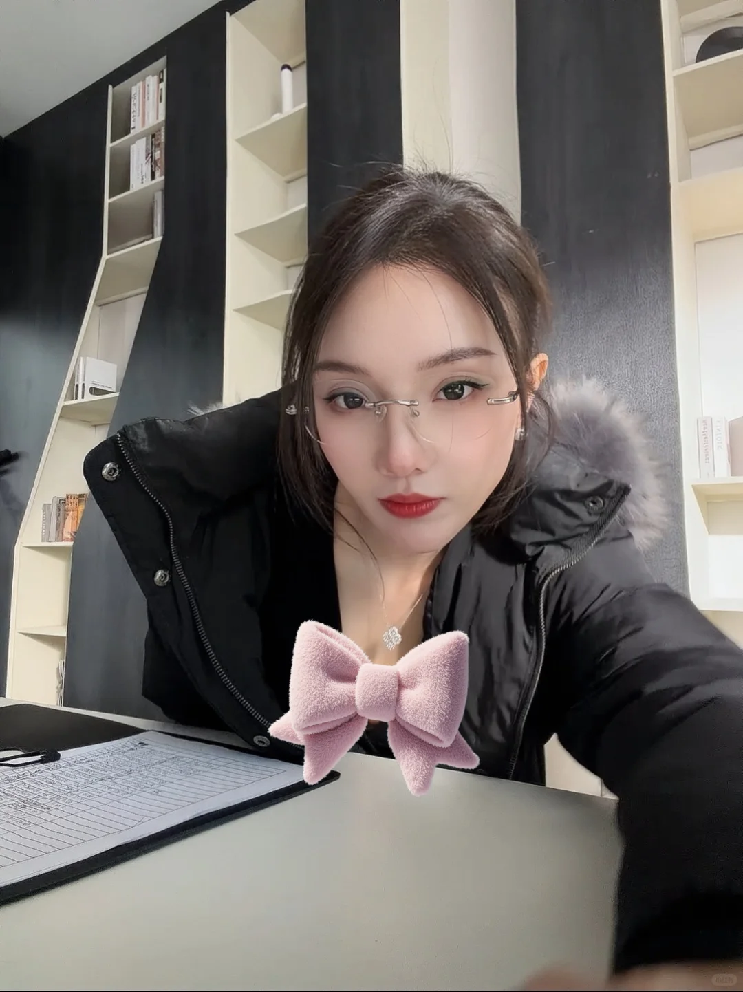 素人勇闯短剧圈、我演了女总裁