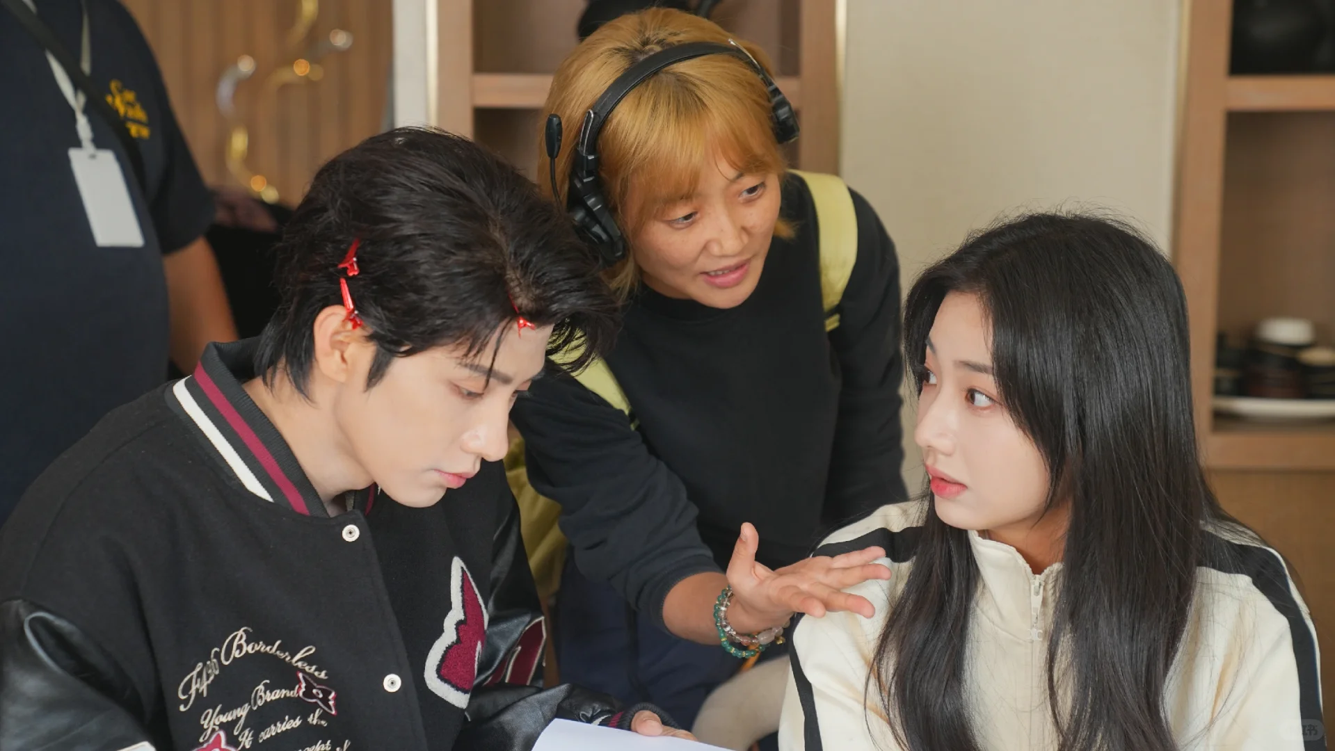 国外拍短剧vs国内短剧：差距真不在钱上！