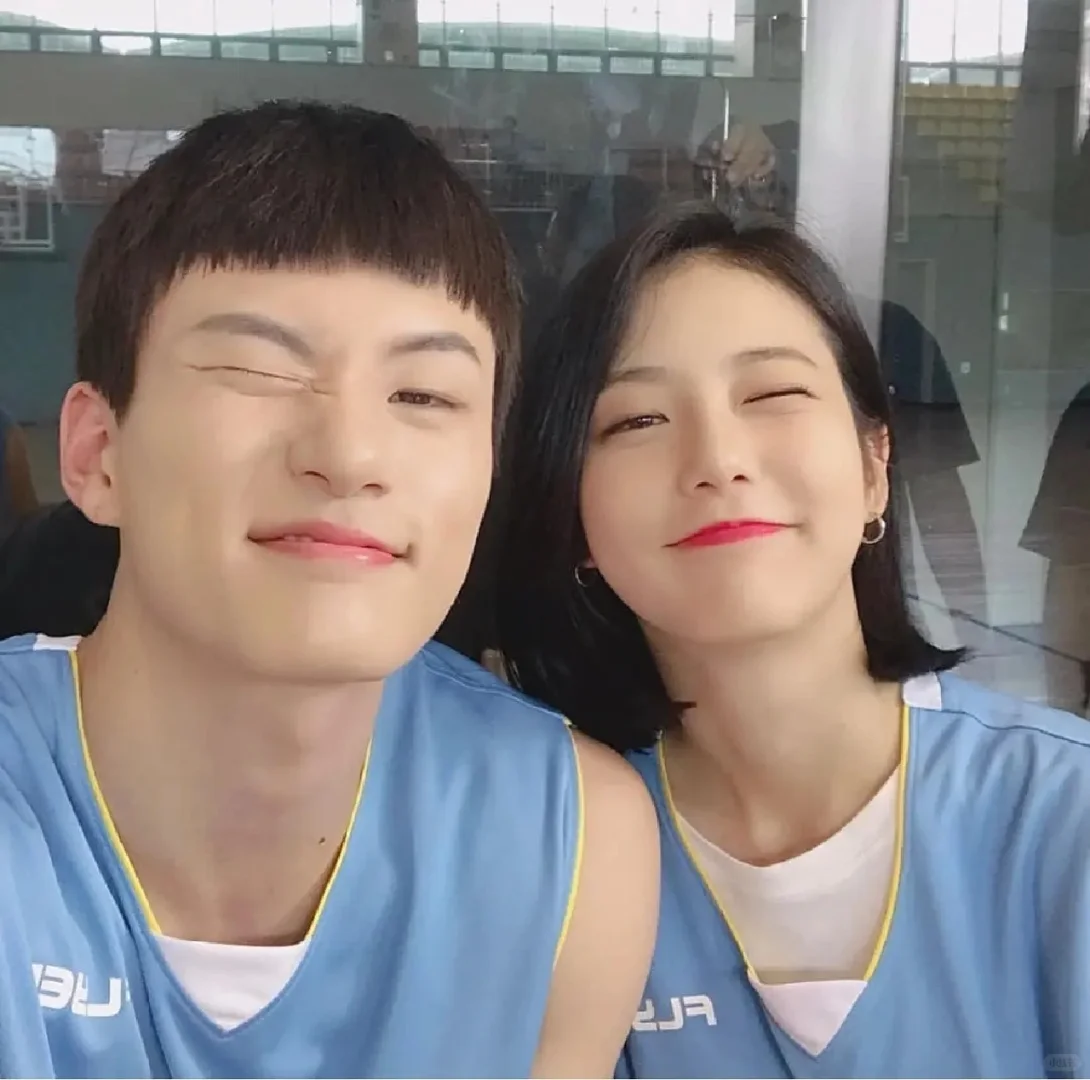 9部高甜韩国小短剧