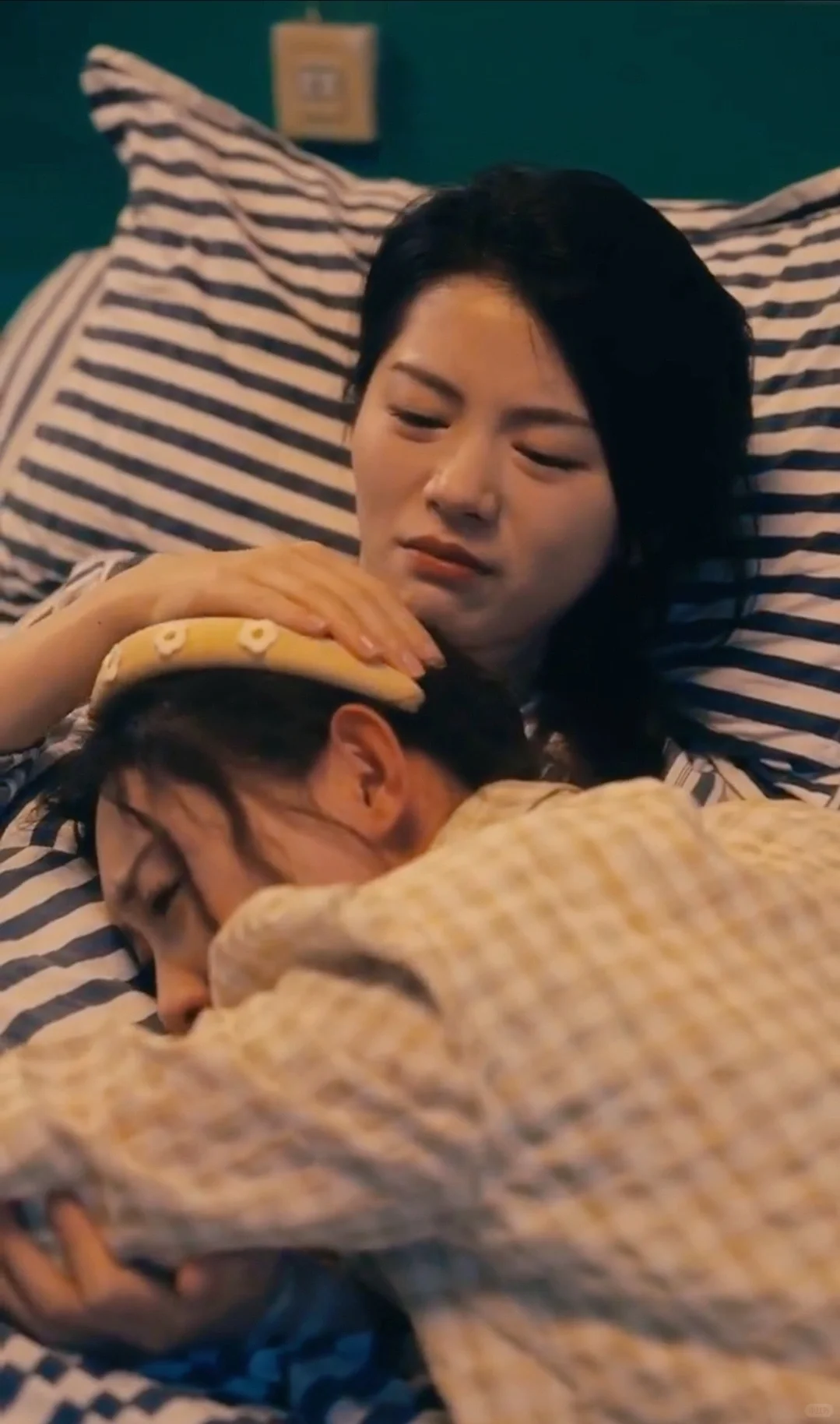 穿回过去，撩了个良家妇男❗还换了个新爹❗