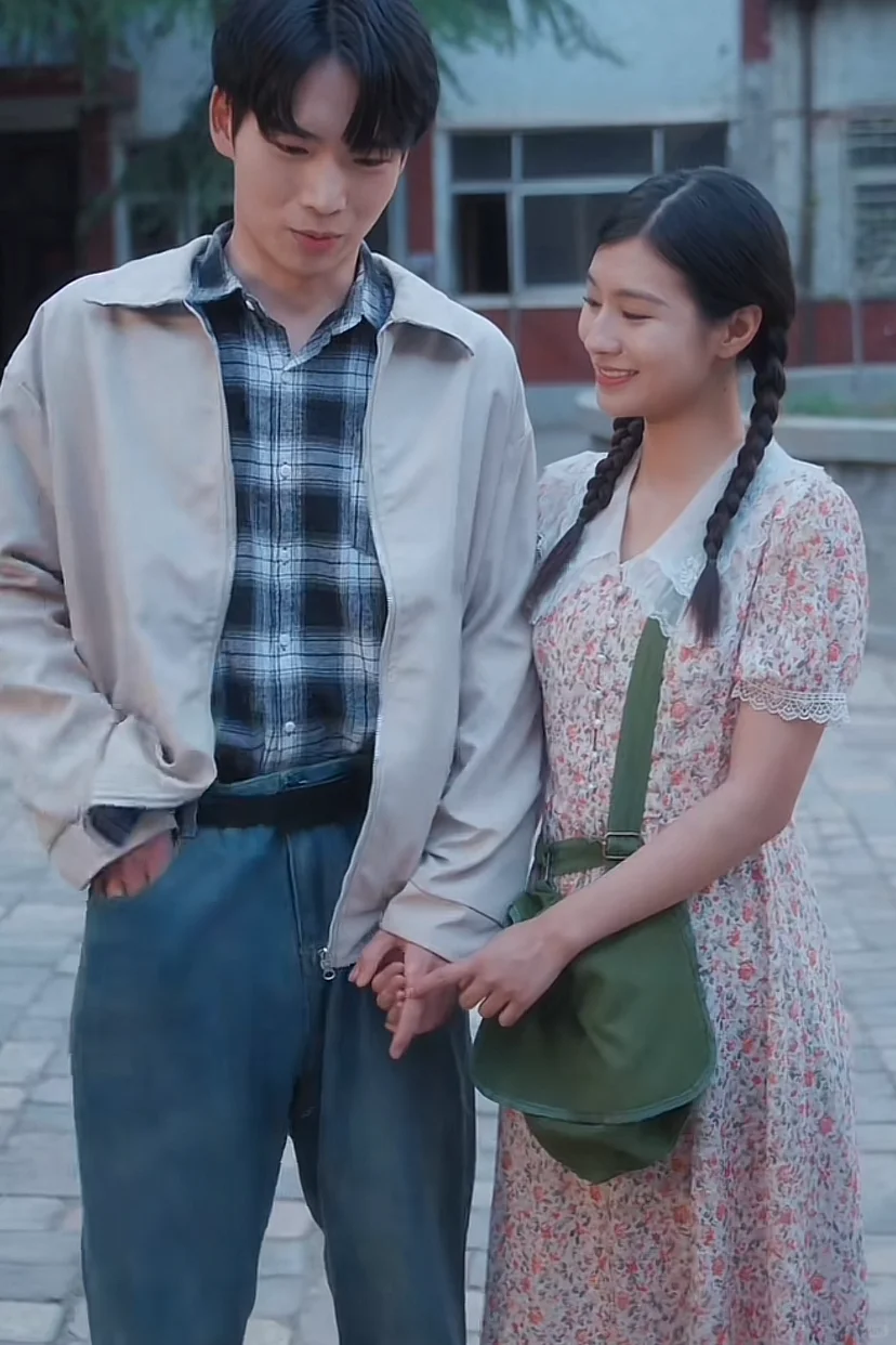 看着男主沦陷“真香”🆘女主真大😋馋丫头❗️