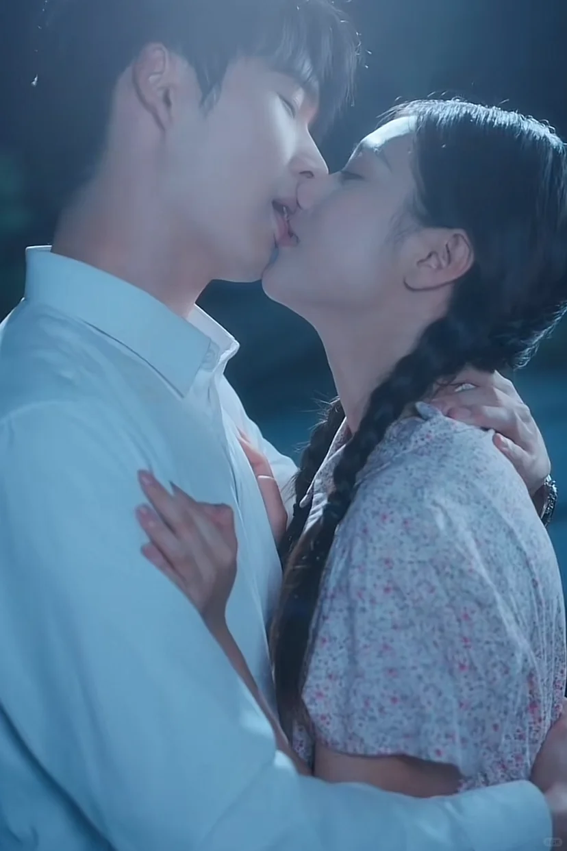 看着男主沦陷“真香”🆘女主真大😋馋丫头❗️