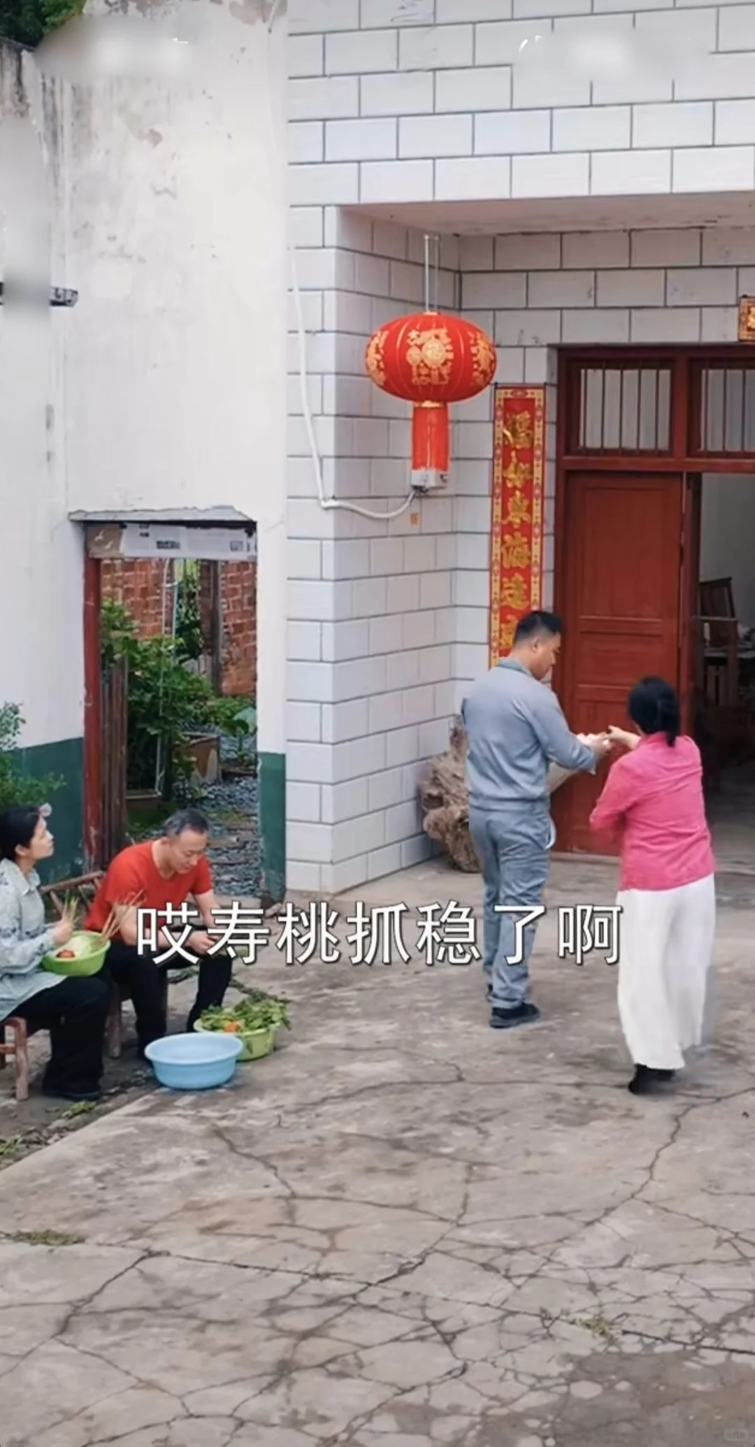 在我们老房子实景棚取景的短剧 被我刷到了