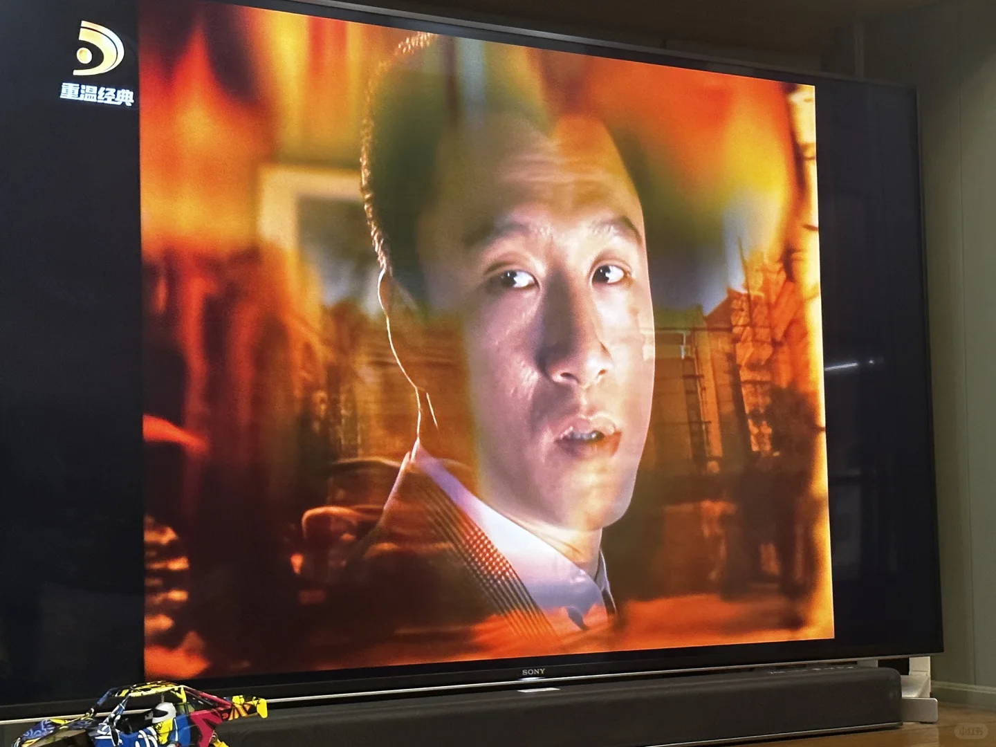 电视居然在播小时候的神剧