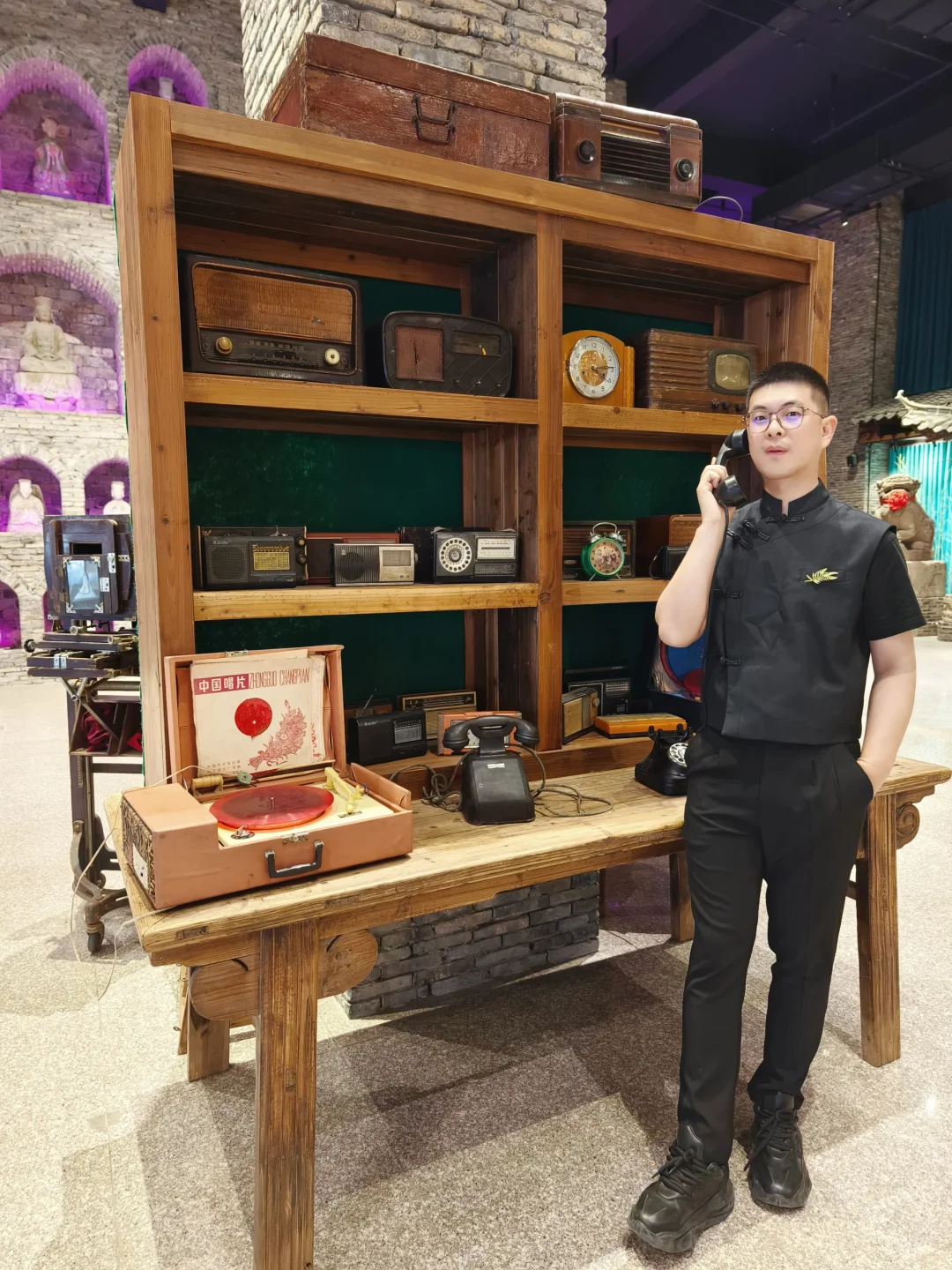 都2025年了！我居然看到80年代的鲜肉和牛马