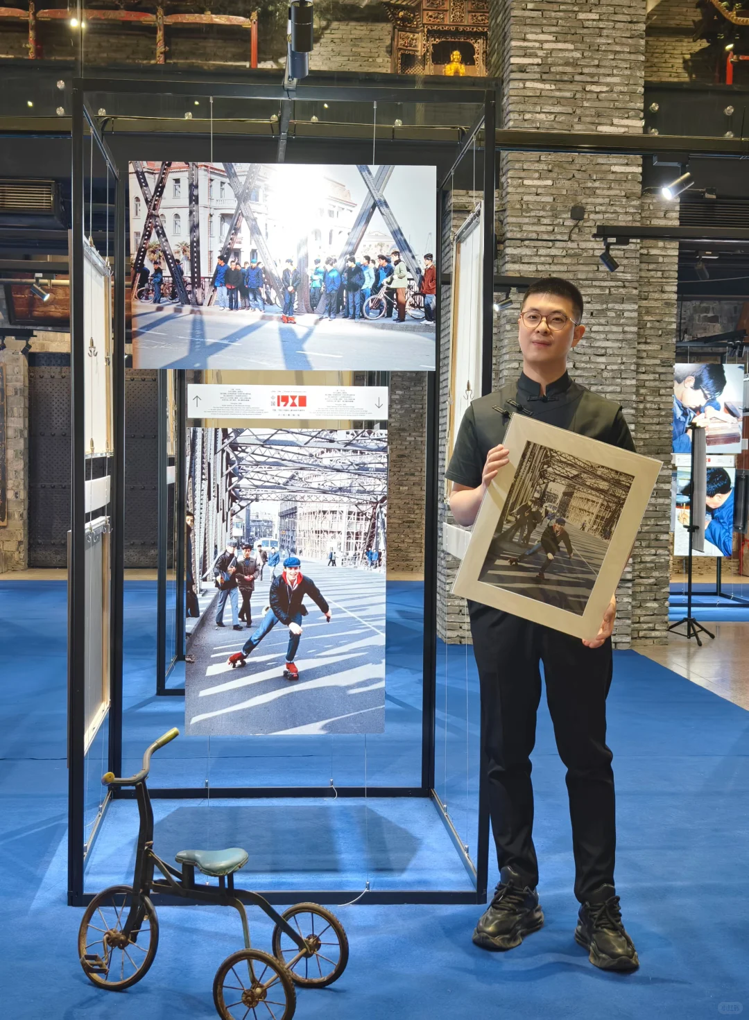 都2025年了！我居然看到80年代的鲜肉和牛马