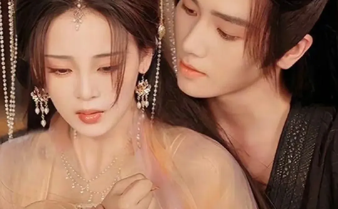 最近很火的两部微短剧