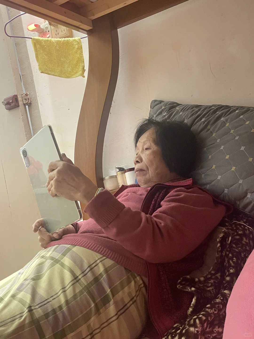 我那个整日沉迷视频号短剧的奶奶🤣