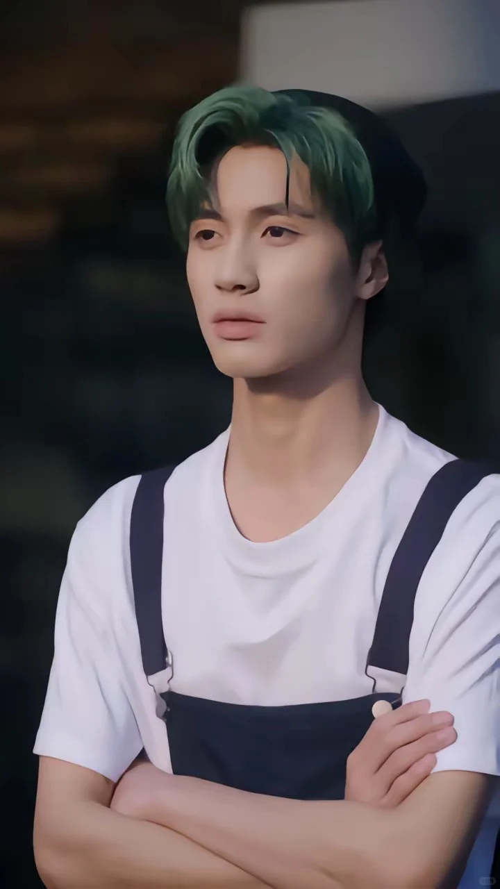 短剧日推｜小狗抓蝴蝶