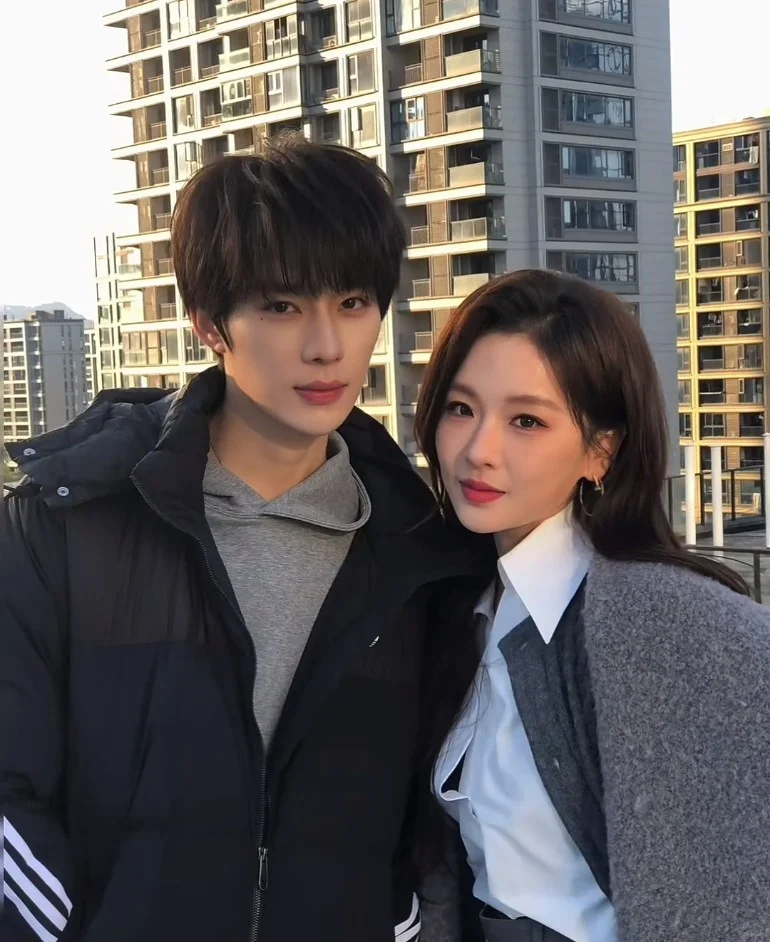 《金屋藏骄》定档12月12日上线！