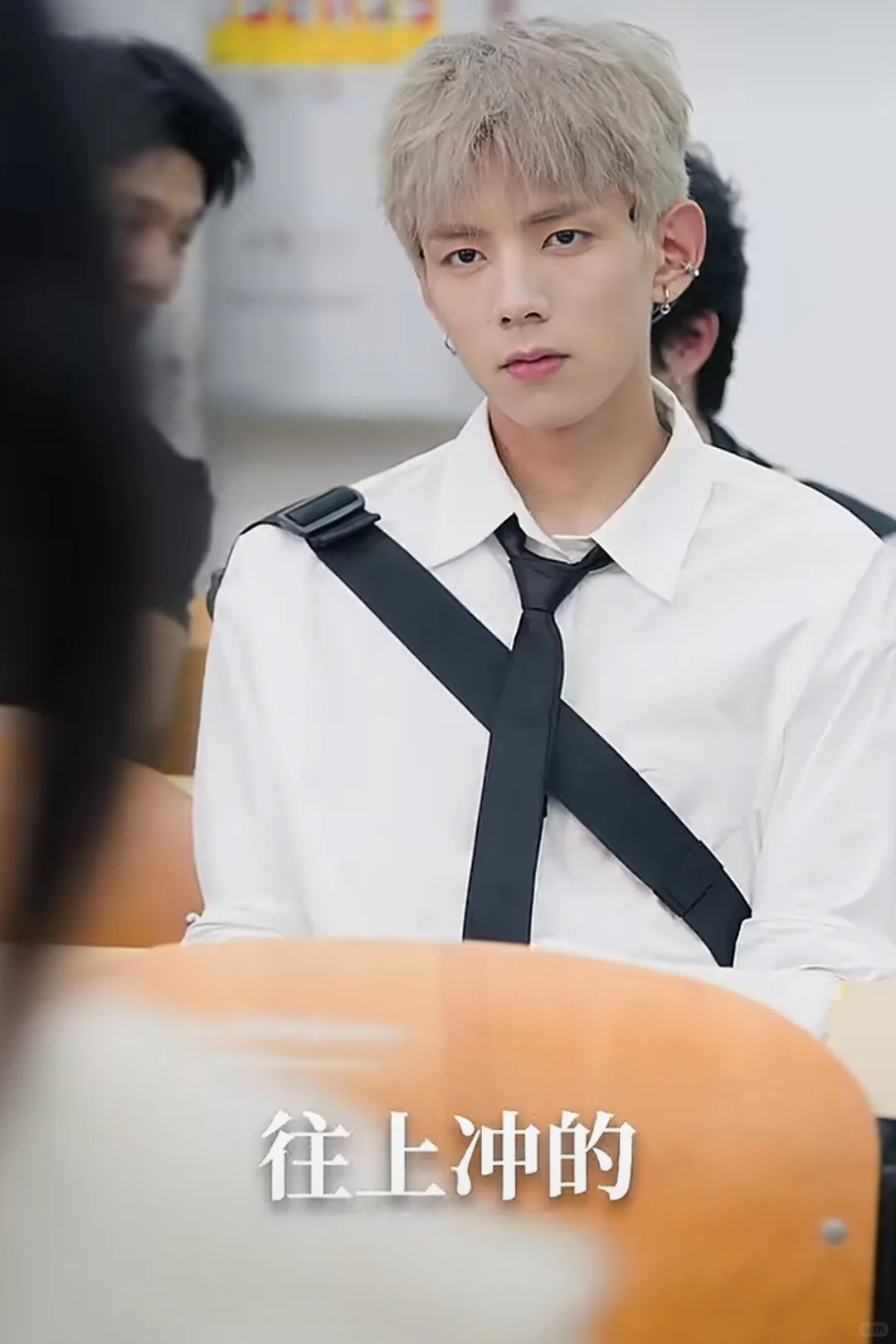 一个人，黑毛和白毛怎么能差这么多