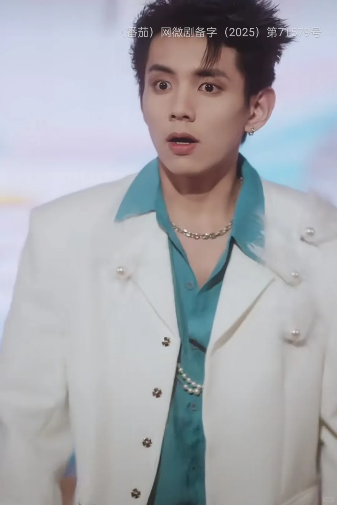 一个人，黑毛和白毛怎么能差这么多