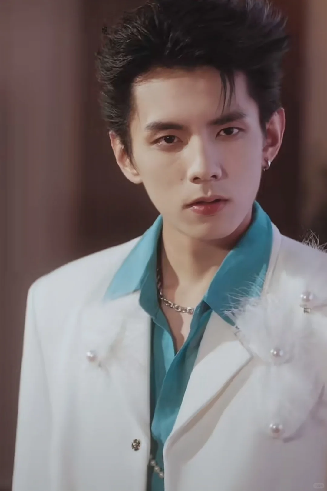 一个人，黑毛和白毛怎么能差这么多