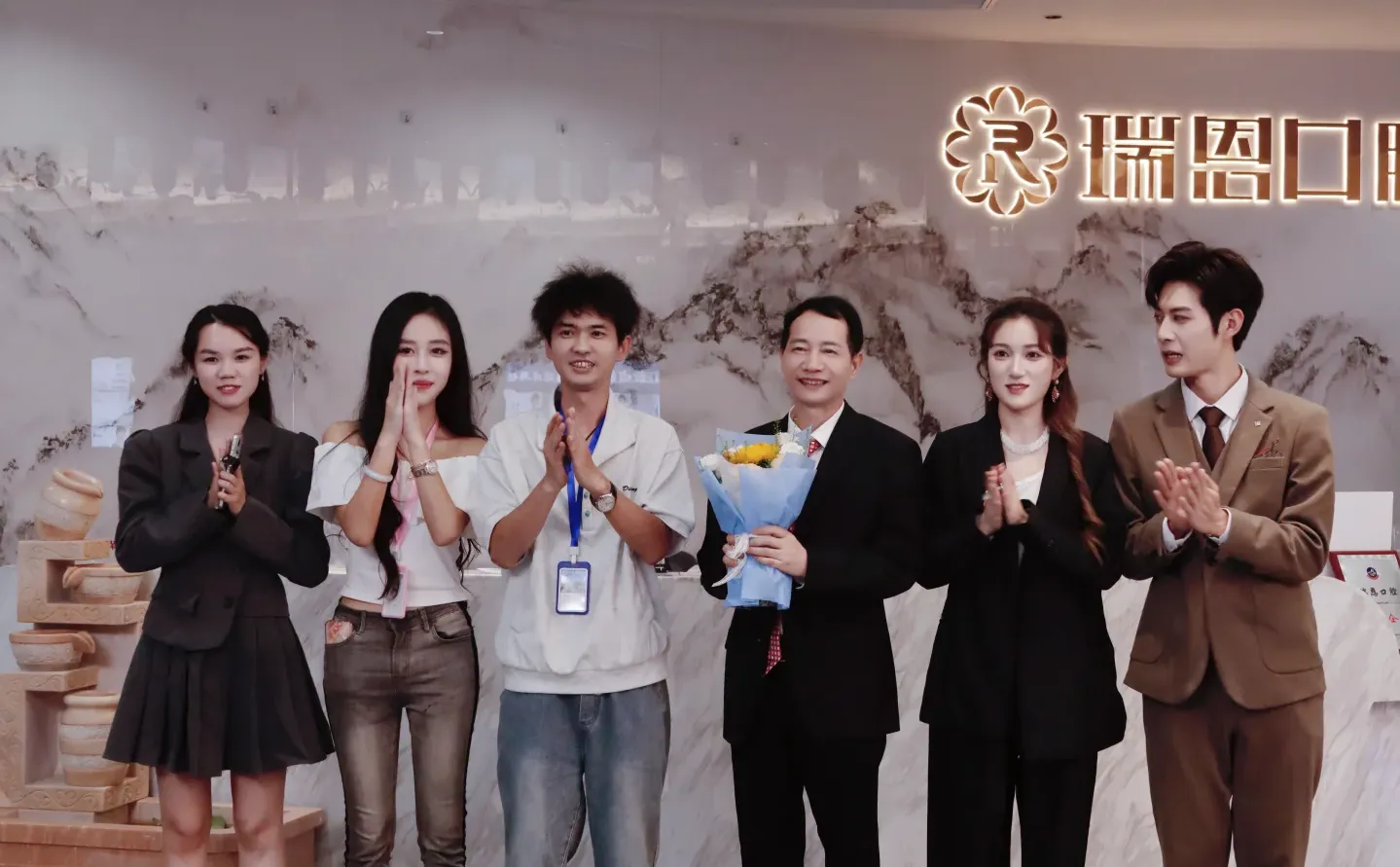 别盲目冲！这5类人真的适配短剧制片人