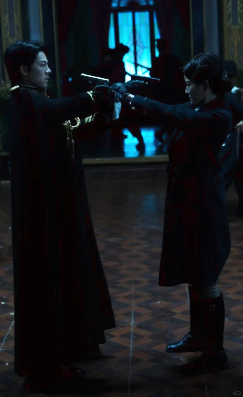 曾辉&韩雨彤深情演绎民国悬疑甜宠剧！