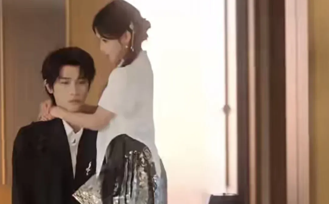 《在逃99次，我的九尾狐老公追红温了》8分道心