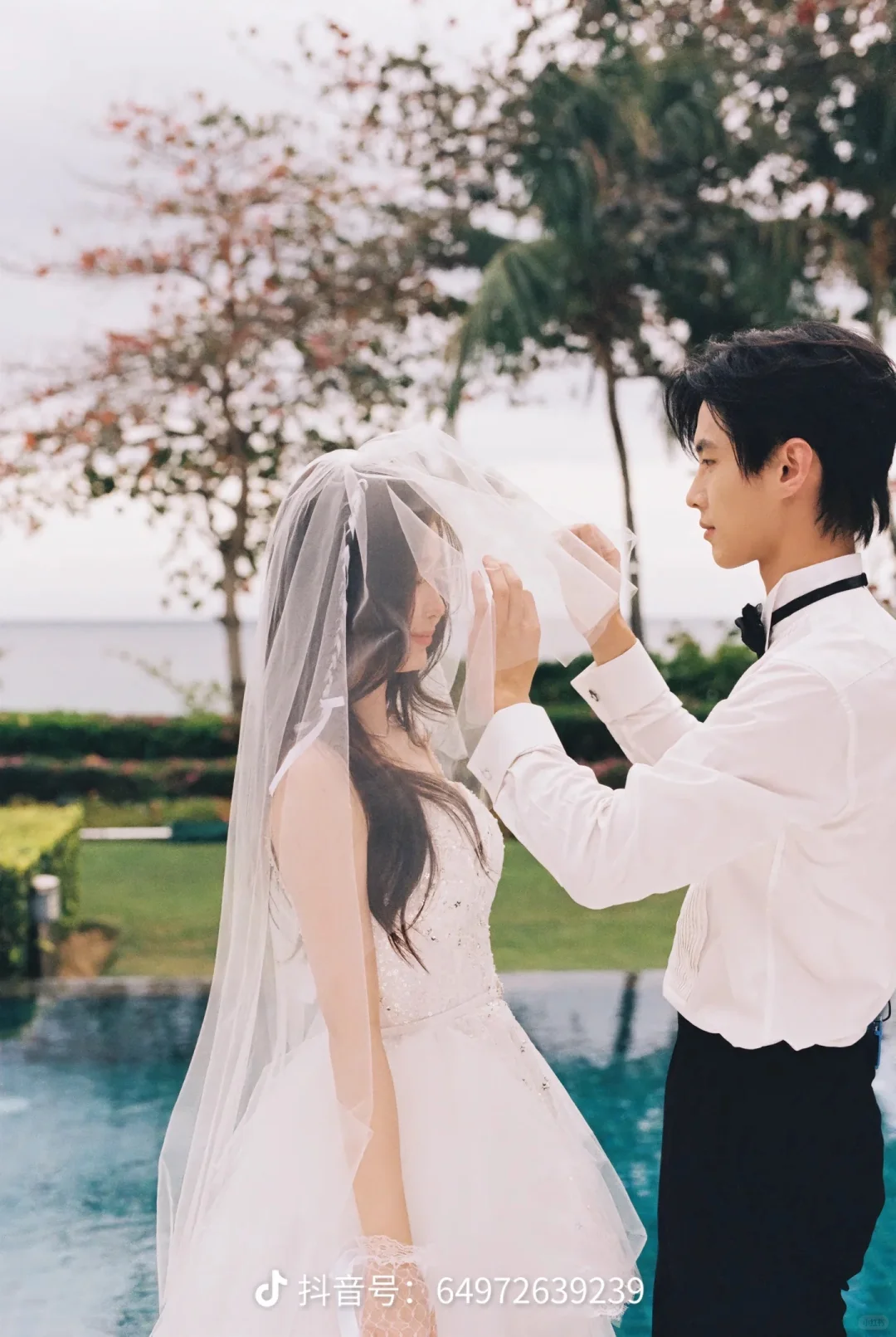 双轨好看！都给我去看！