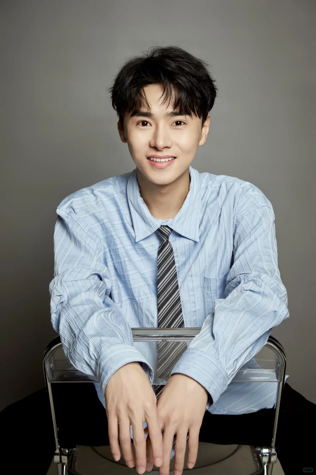 新人演员，求捞呀