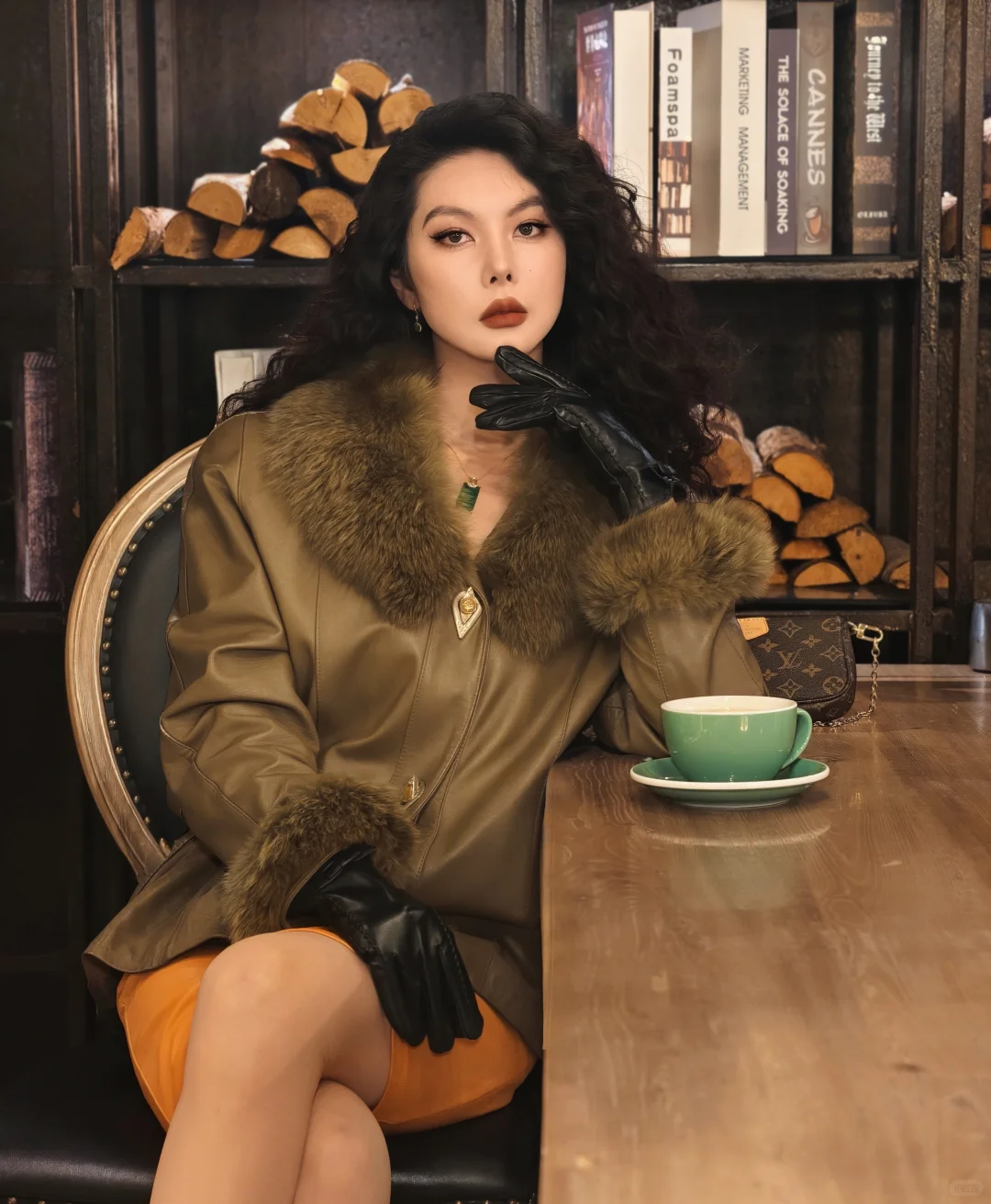 短剧演员的眼袋记录