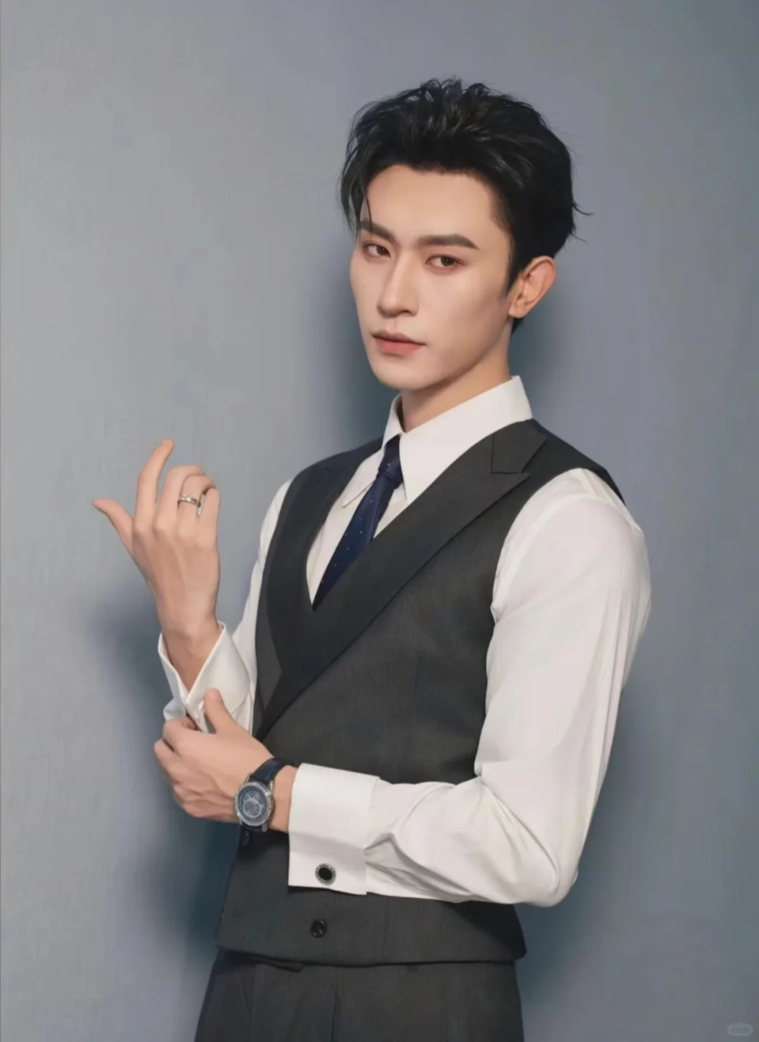 一期一个短剧男演员：沉思