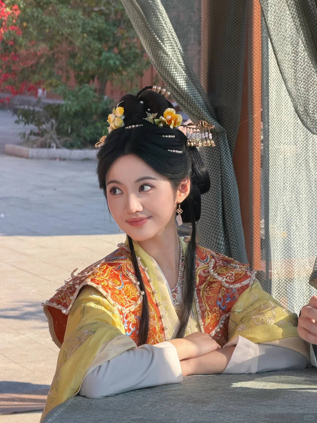 那个女人没消失，只是去短剧当女主了