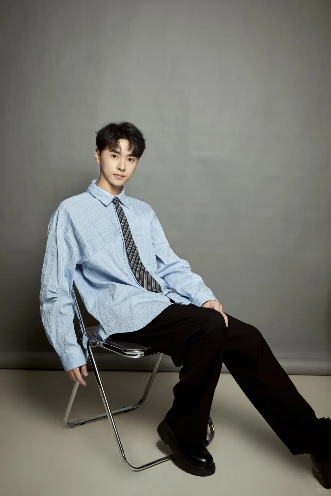 新人演员，求捞呀