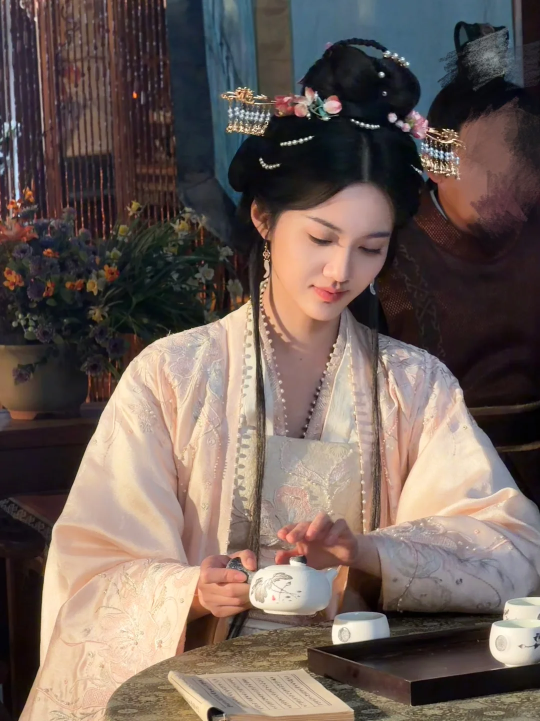 那个女人没消失，只是去短剧当女主了