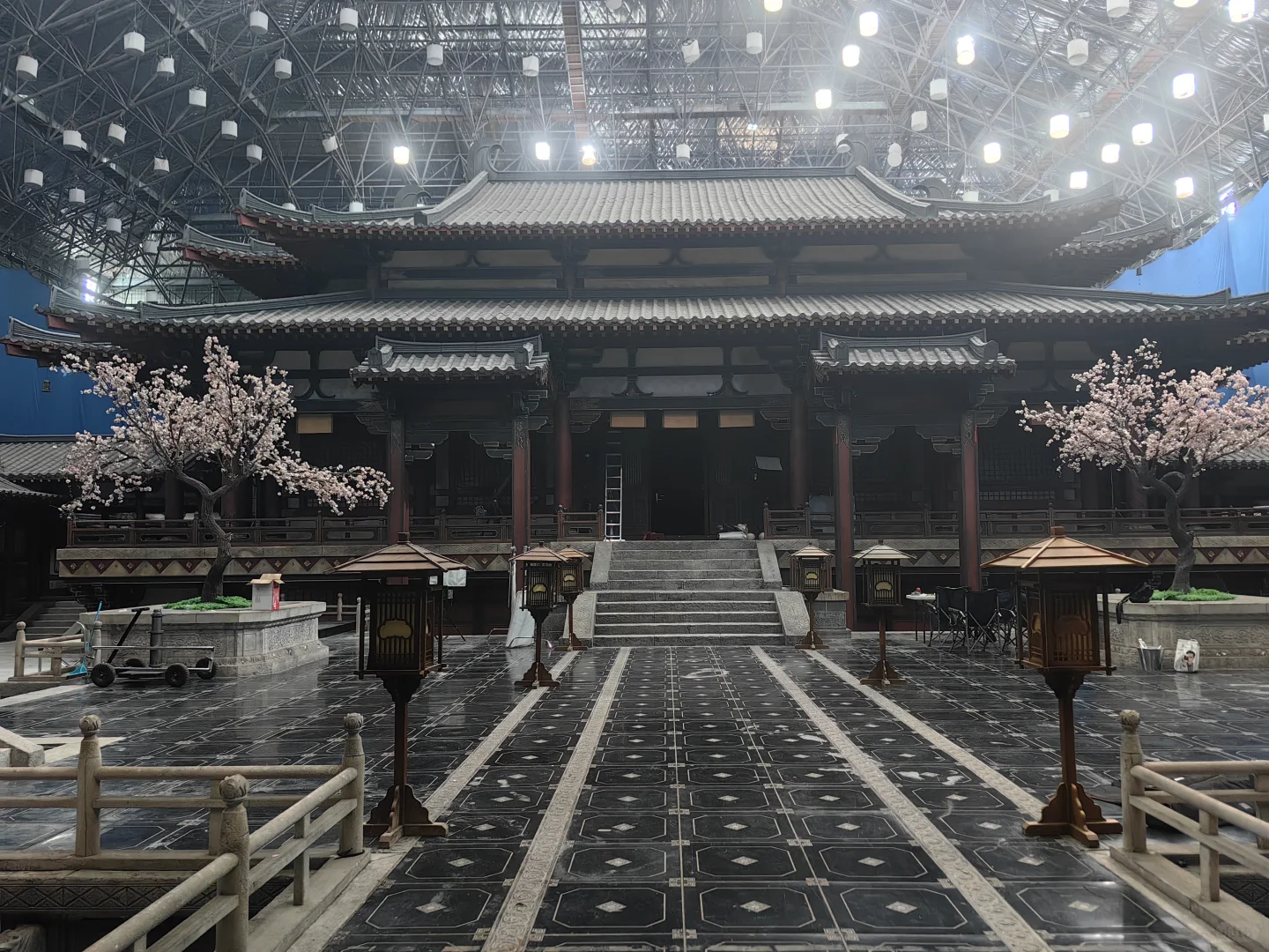 为什么我不轻易推荐任何人做影视行业