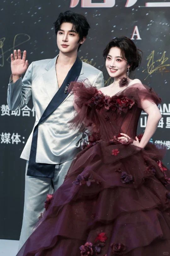 短剧演员的盛典红毯图来喽，真是百花齐放啊