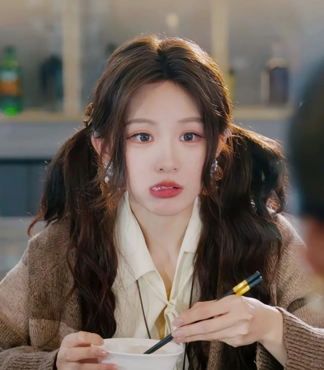 难得有女演员hold得住双马尾