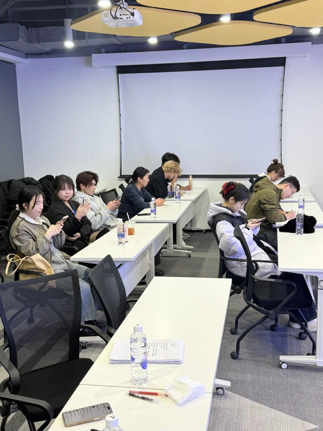 ‼️短剧缺人‼️西安人快来玩转剧组‼️