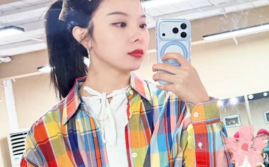 新人演员接到工作啦