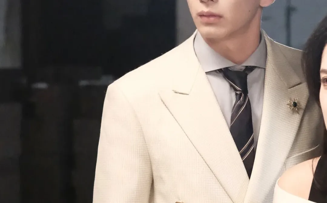 听说演员发小红书可以接到通告…