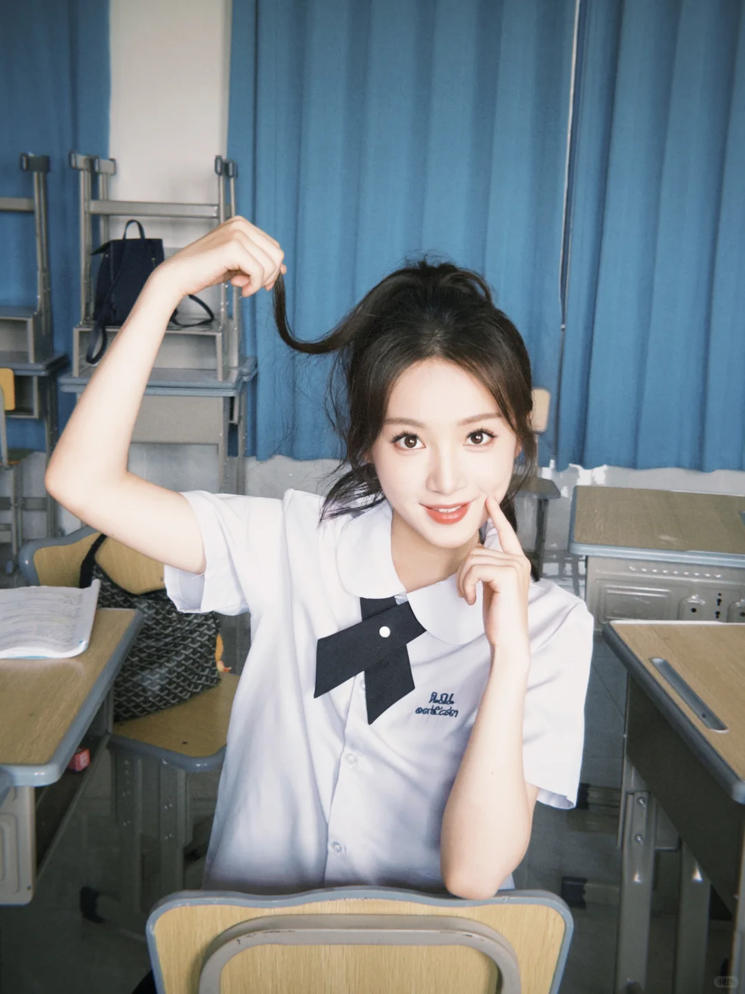 中传毕业勇闯短剧圈当女主