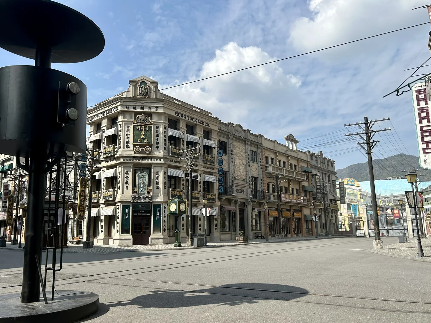 见了个做短剧选角的朋友，浅聊了一下