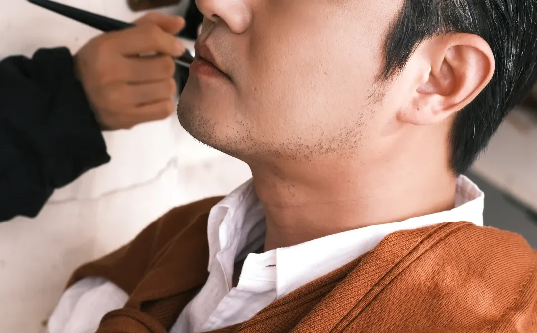 短剧演员一天休息几小时