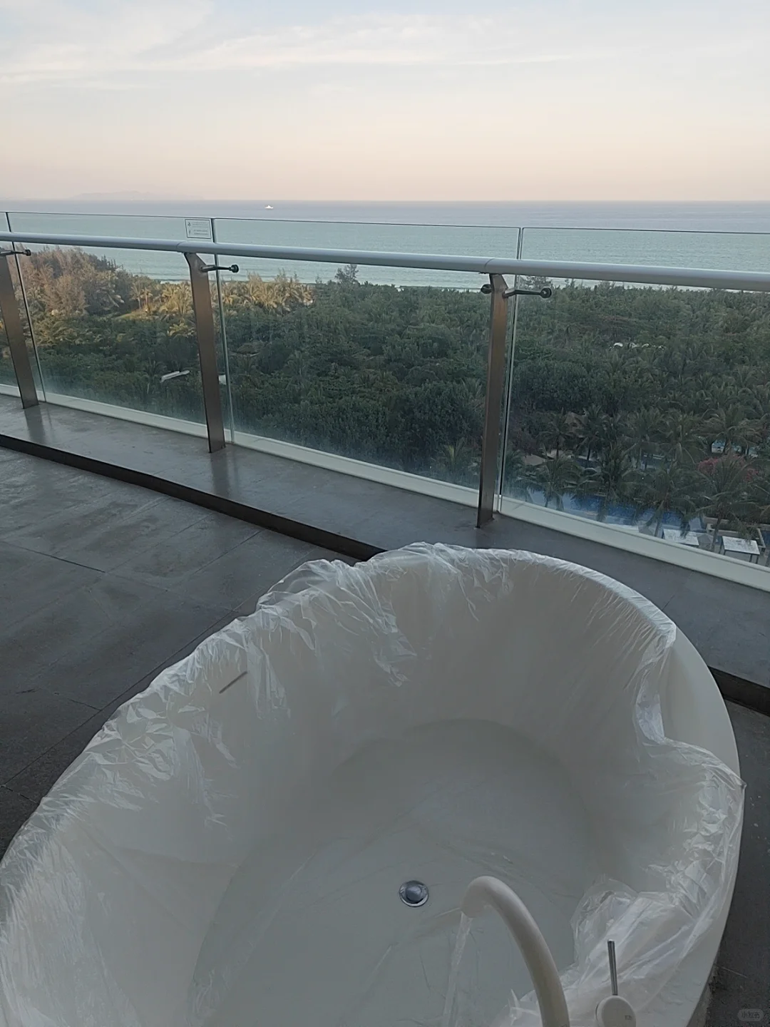 身材不好，不然我这几天，天天穿比基尼～
