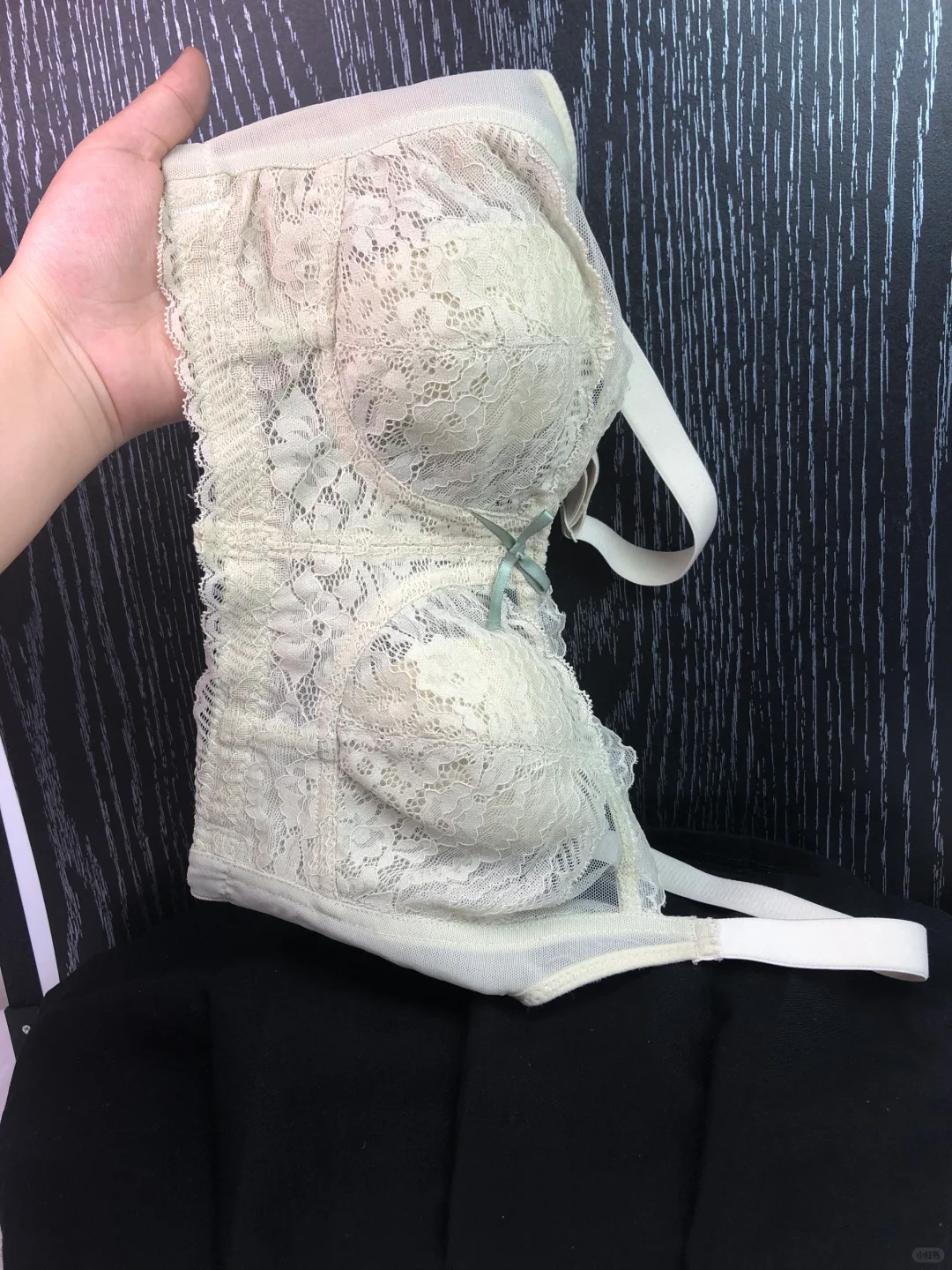 纯欲性感的大胸显小内衣👙男友看了都求着穿