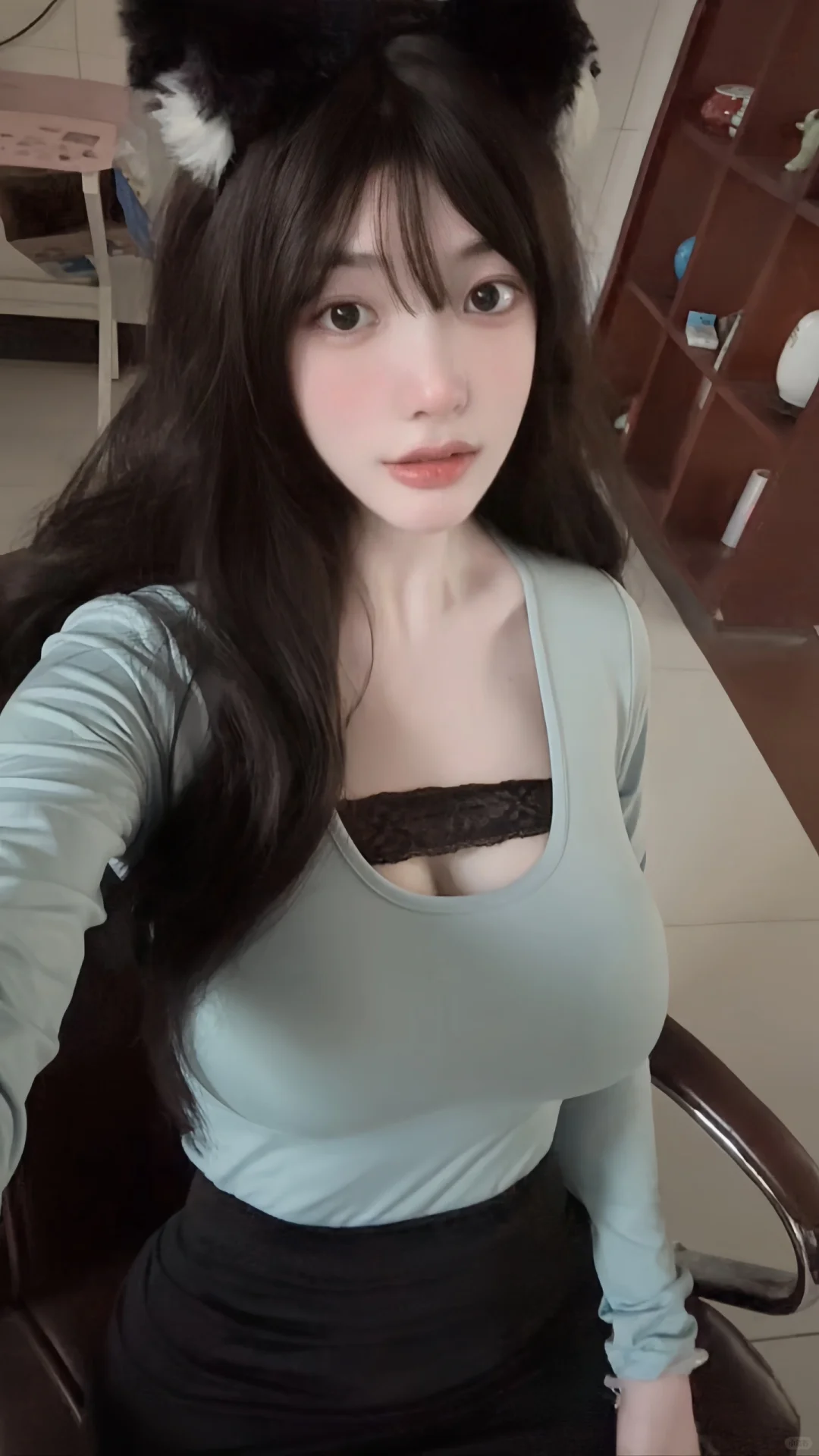 除了美色不接受任何贿赂